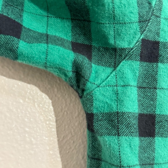 Filson - Women's Alaskan Guide Shirt Green Plaid Button Front Shirt - Medium - Picture 8 of 10